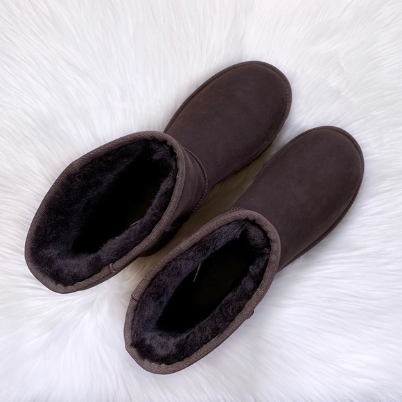 UGG Chocolate Classic Short II Boots - Picture 4 of 7
